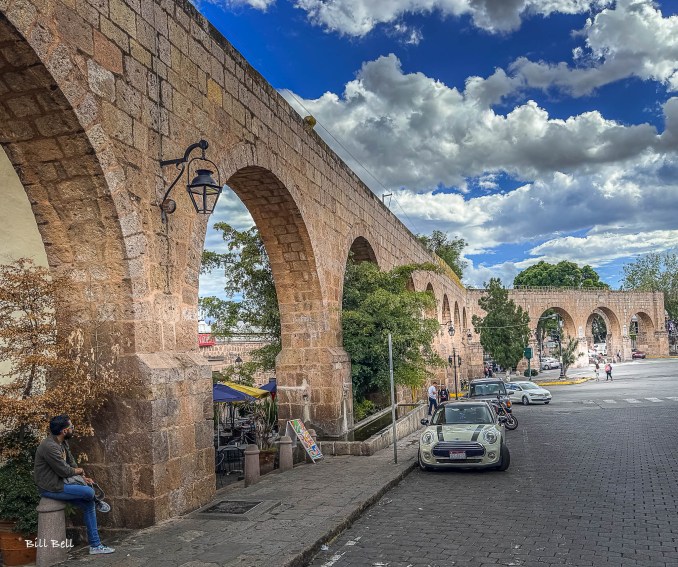 A closer look at the Morelia aqueduct, showcasing its impressive stone arches that have stood the test of time, a beloved landmark of the city.