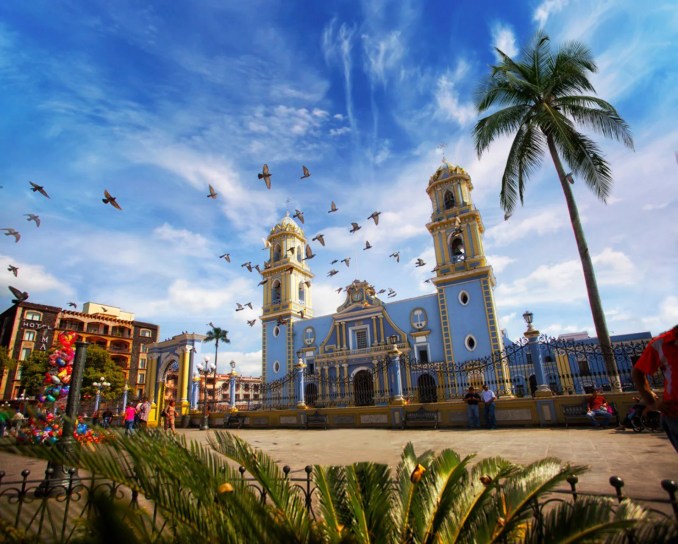 Parque 21 de Mayo in Córdoba, Veracruz, is a lively and picturesque plaza that serves as the heart of the city. Surrounded by colonial buildings and lush greenery, it is a bustling hub of activity where locals and tourists gather to enjoy the vibrant atmosphere.